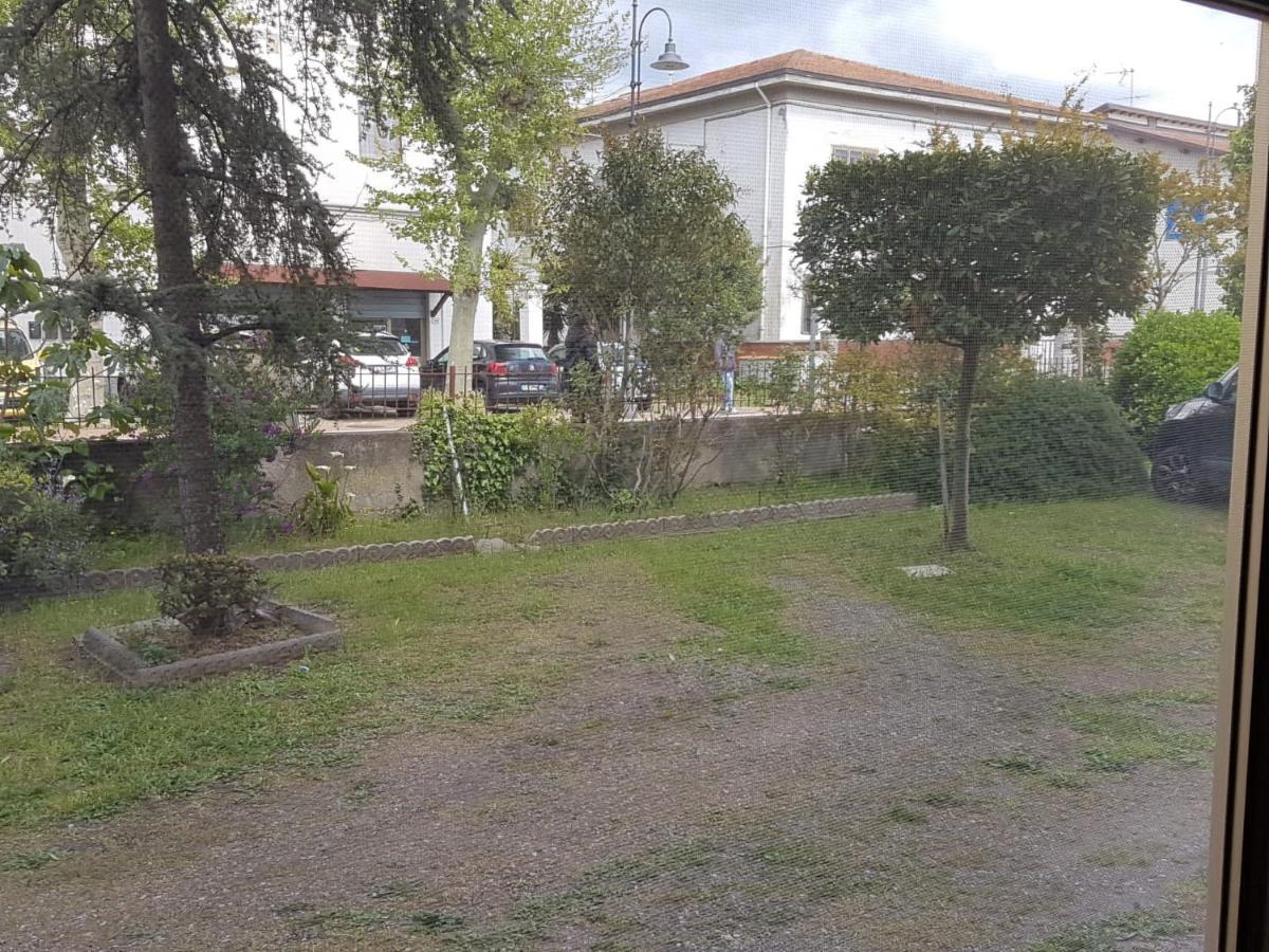 Sole...Mare...E...Spiaggie Bianche! Daire Vada Dış mekan fotoğraf